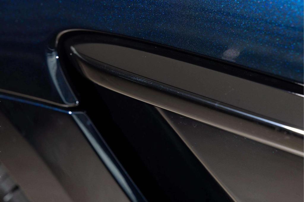 2026 Aston Martin DBX 707 缩略图 10