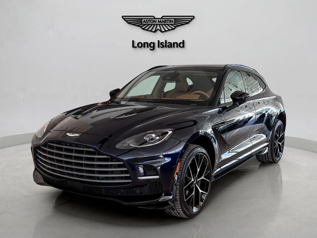 New 2026 Aston Martin DBX 707