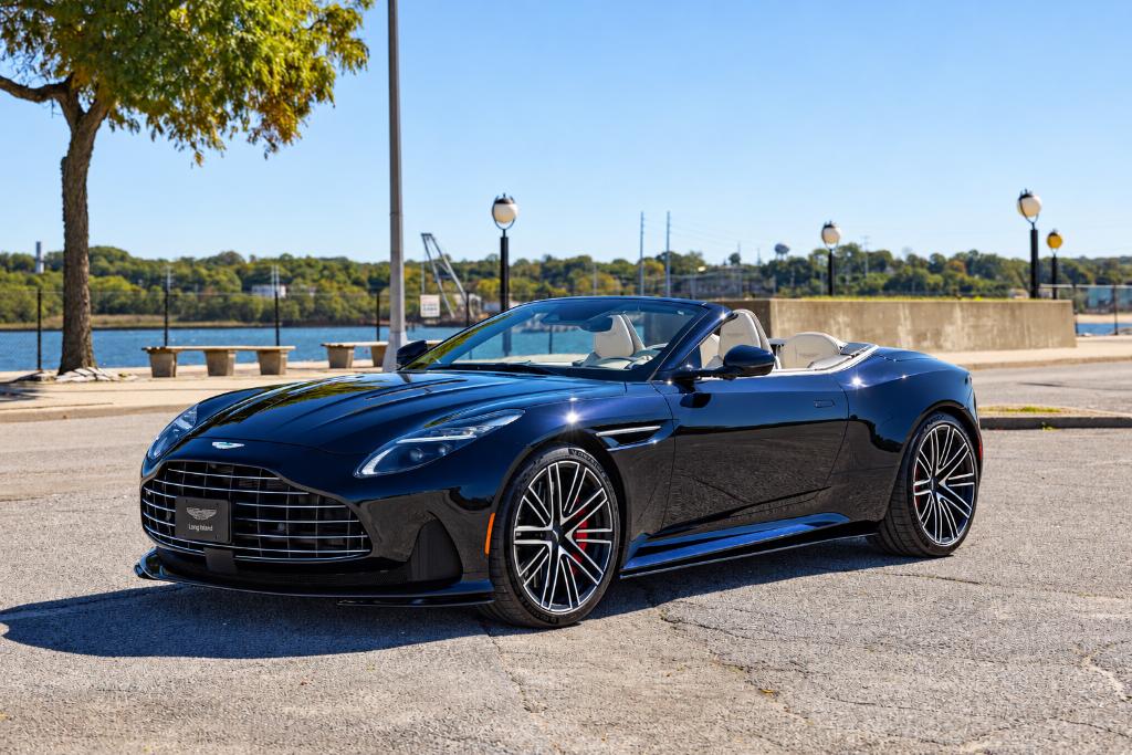 2024 Aston Martin DB12 VOLANTE 照片 1
