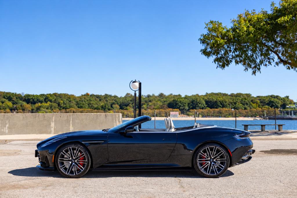 2024 Aston Martin DB12 VOLANTE 缩略图 46