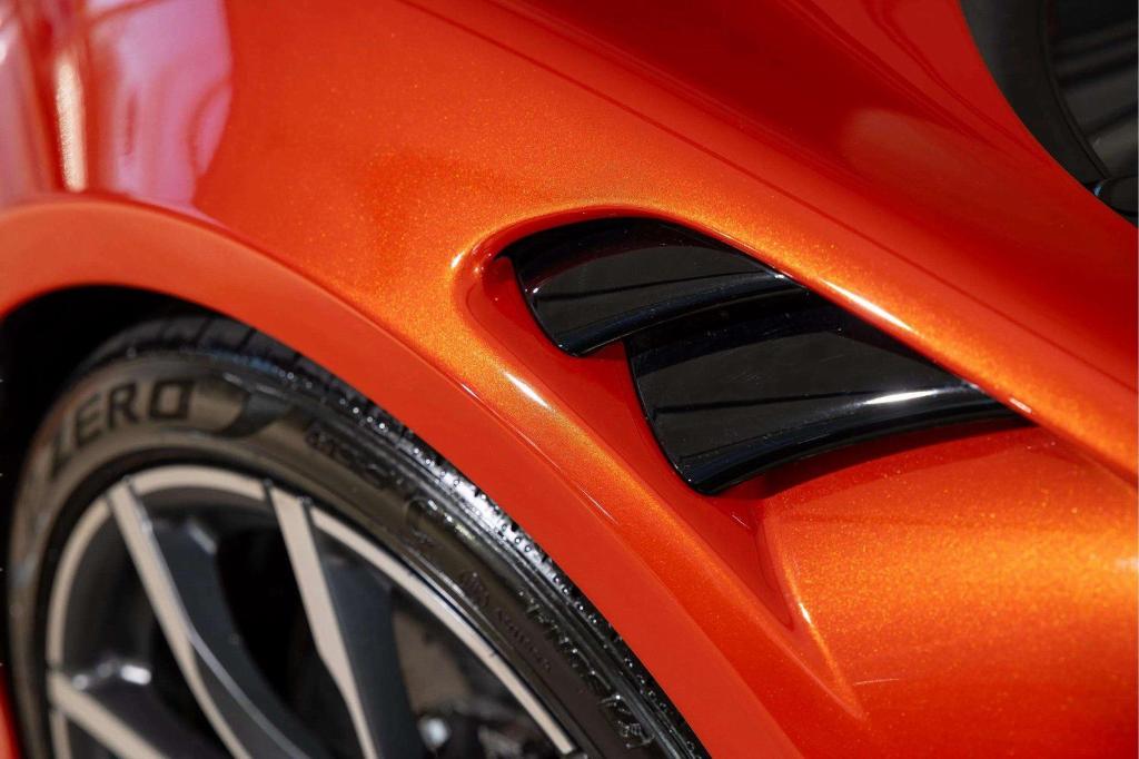 صورة 10 لـ 2023 Mclaren ARTURA TECHLUX
