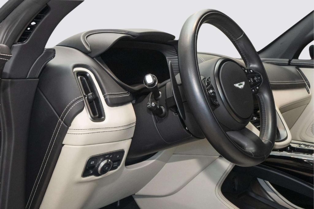2024 Aston Martin DBX BASE — миниатюра 26