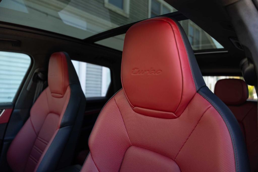 صورة مصغرة 17 لـ 2025 Porsche CAYENNE TURBO