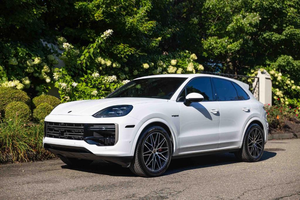 صورة مصغرة 40 لـ 2025 Porsche CAYENNE TURBO