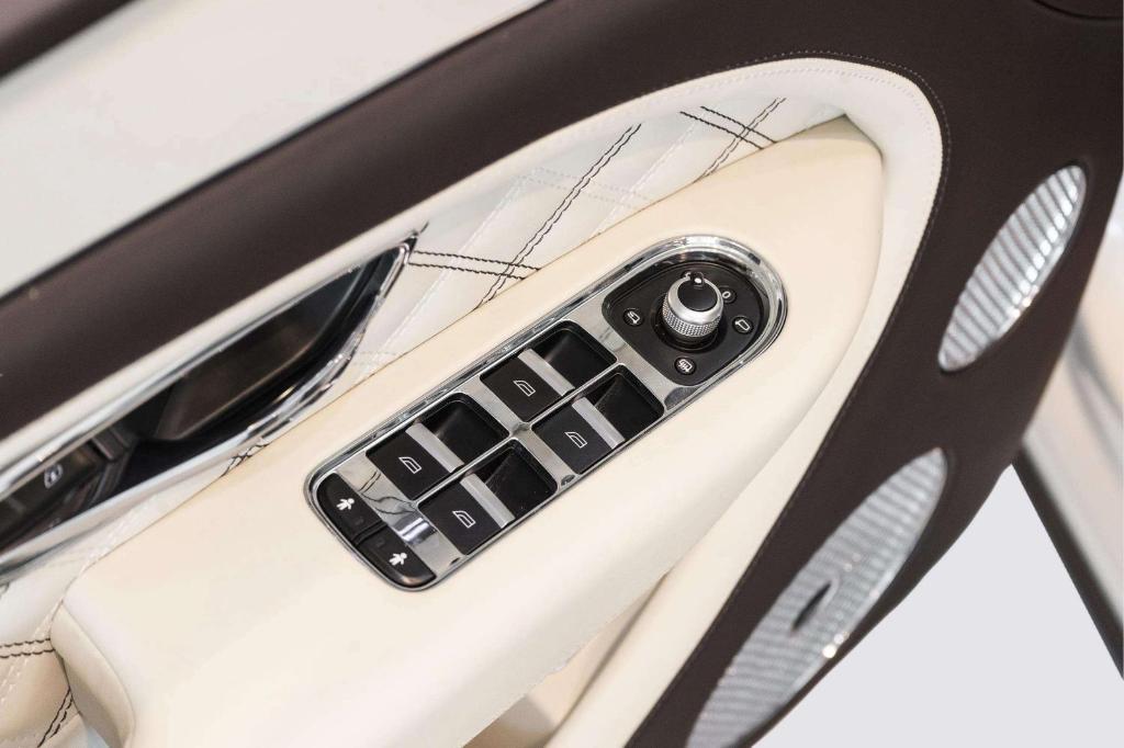 صورة مصغرة 27 لـ 2022 Bentley BENTAYGA
