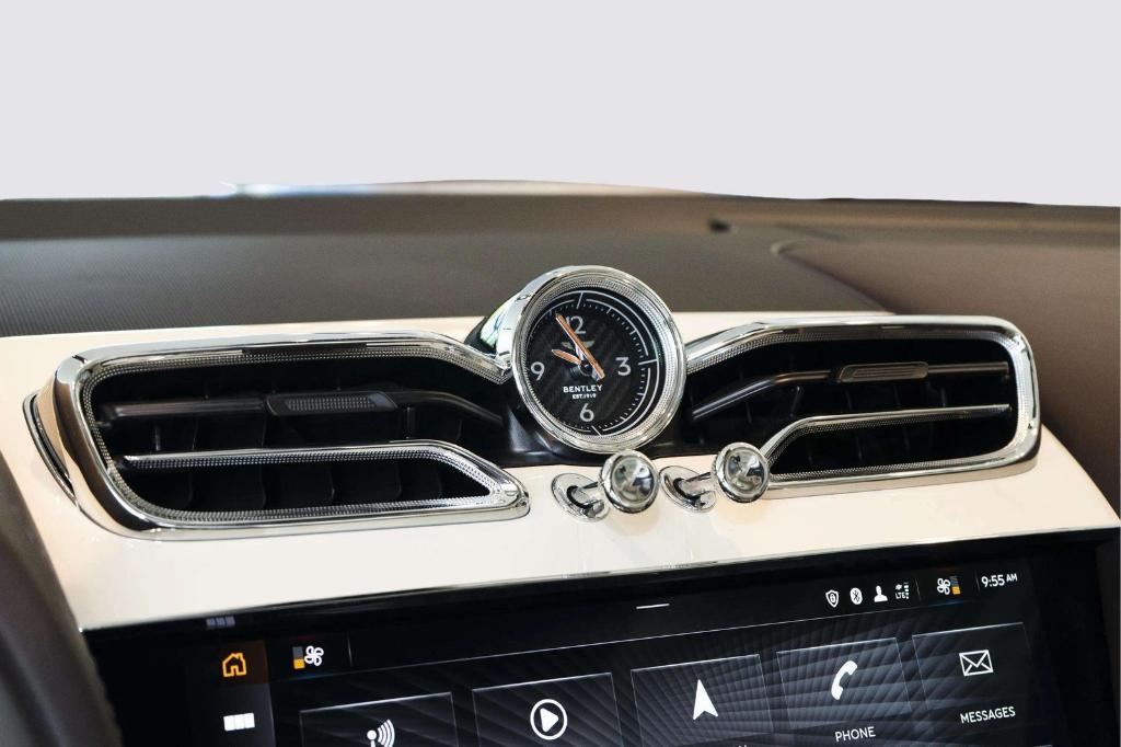صورة مصغرة 40 لـ 2022 Bentley BENTAYGA