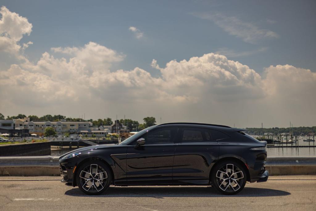 2025 Aston Martin DBX 707 照片 7
