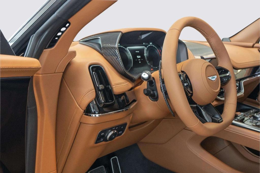 صورة مصغرة 29 لـ 2026 Aston Martin DBX S