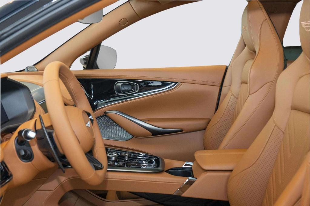 صورة مصغرة 14 لـ 2026 Aston Martin DBX S