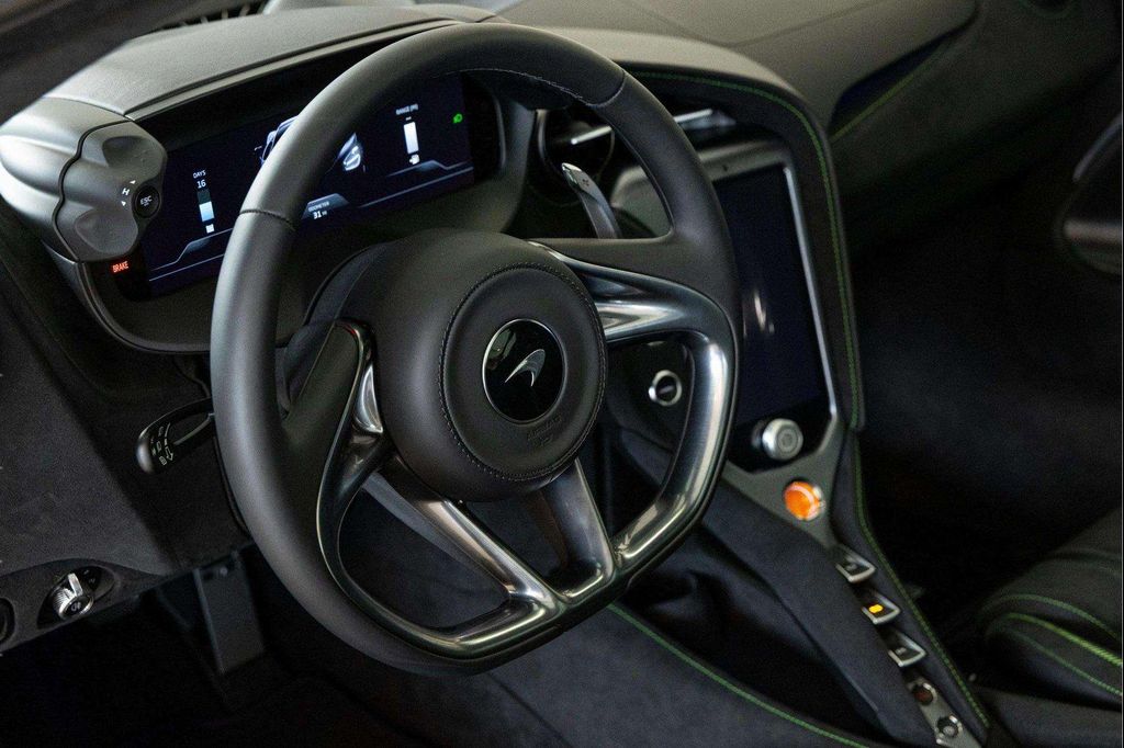 2026 Mclaren 750S BASE — миниатюра 24