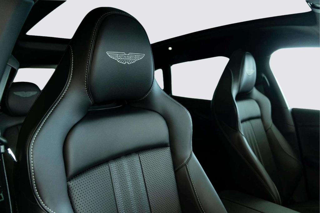 صورة مصغرة 15 لـ 2026 Aston Martin DBX 707