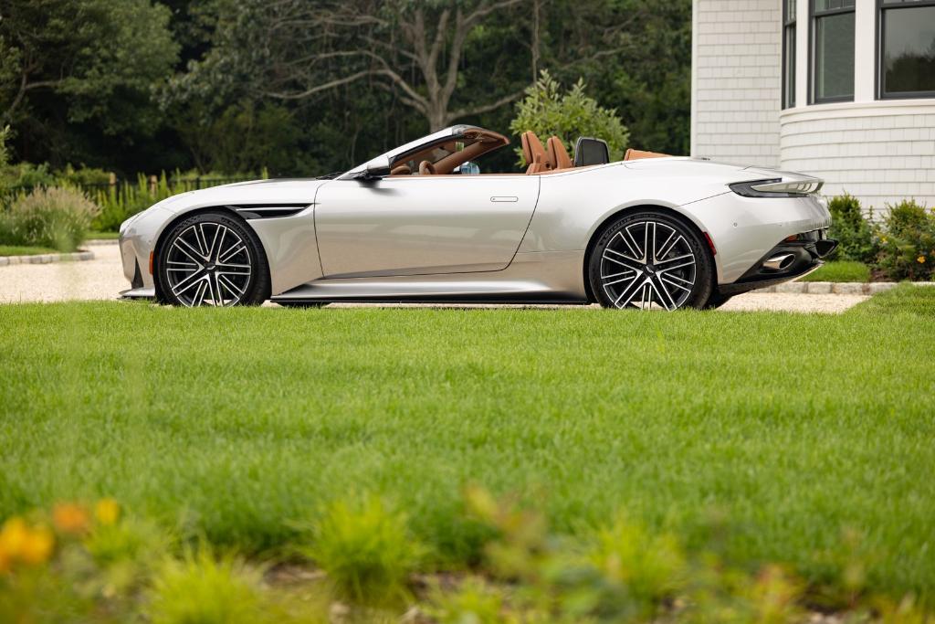 2024 Aston Martin DB12 VOLANTE — фото 39