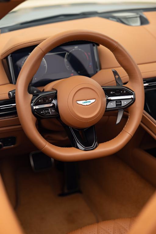 2024 Aston Martin DB12 VOLANTE 照片 10