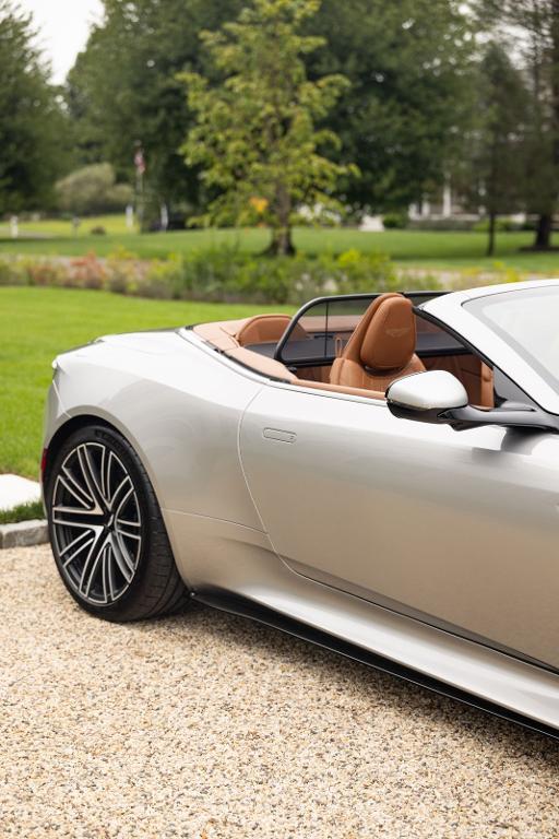 2024 Aston Martin DB12 VOLANTE — фото 28
