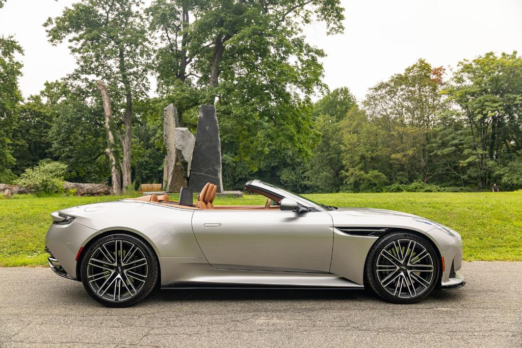 2024 Aston Martin DB12 VOLANTE — фото 7