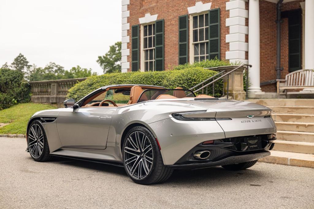 2024 Aston Martin DB12 VOLANTE — фото 6