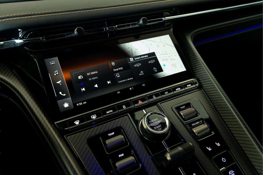 2026 Aston Martin DB12 — миниатюра 28