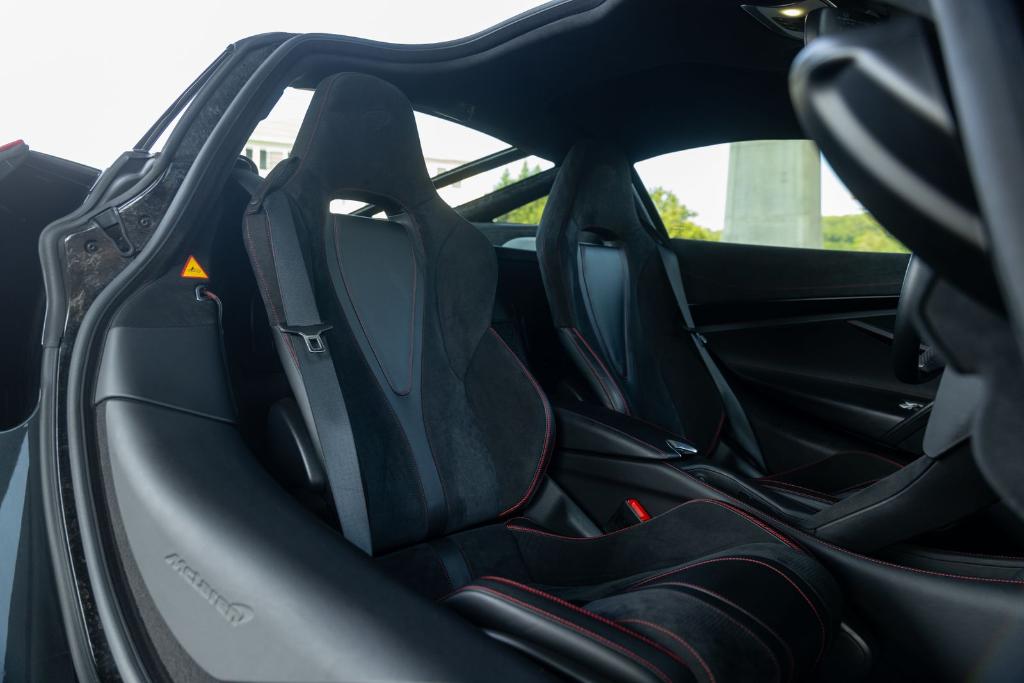 صورة مصغرة 17 لـ 2021 Mclaren 720S PERFORMANCE