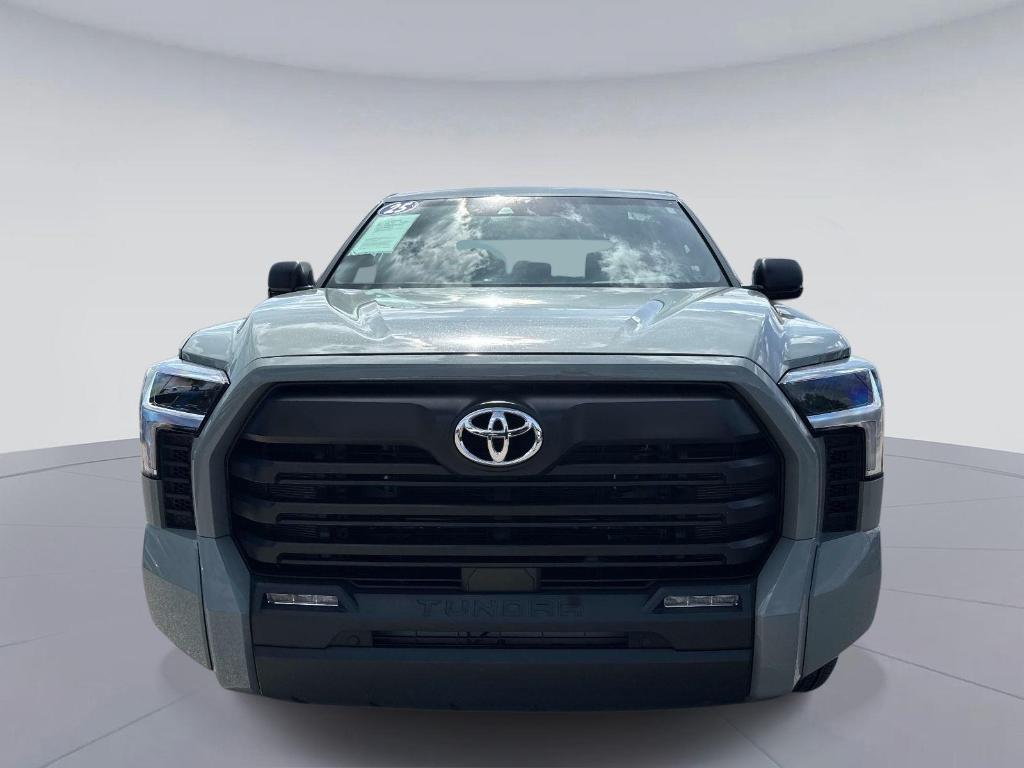TOYOTA TUNDRA - 8