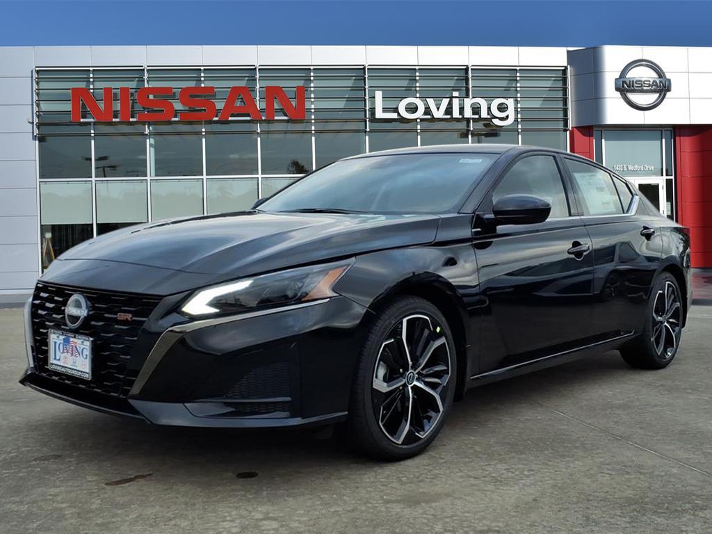 New 2025 Nissan Altima SR