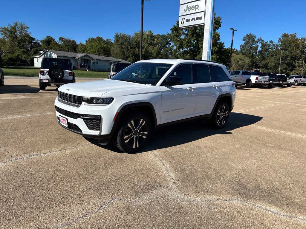 New 2027 Jeep Grand Cherokee Limited 4x2