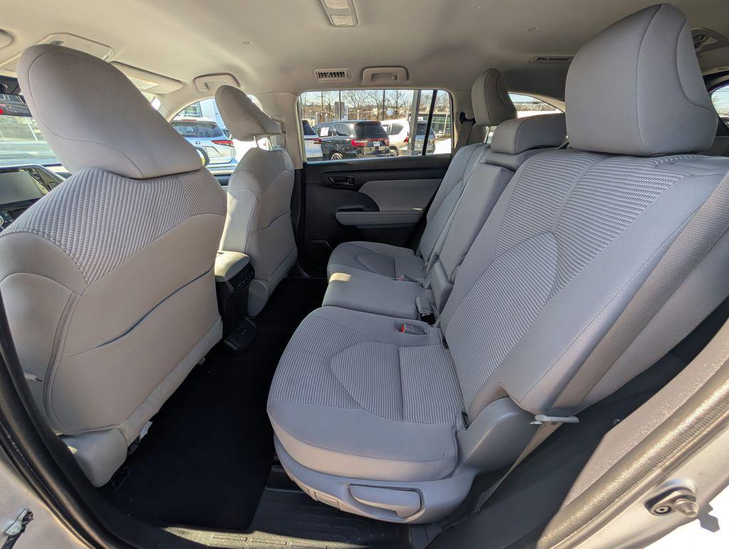 TOYOTA HIGHLANDER - 7
