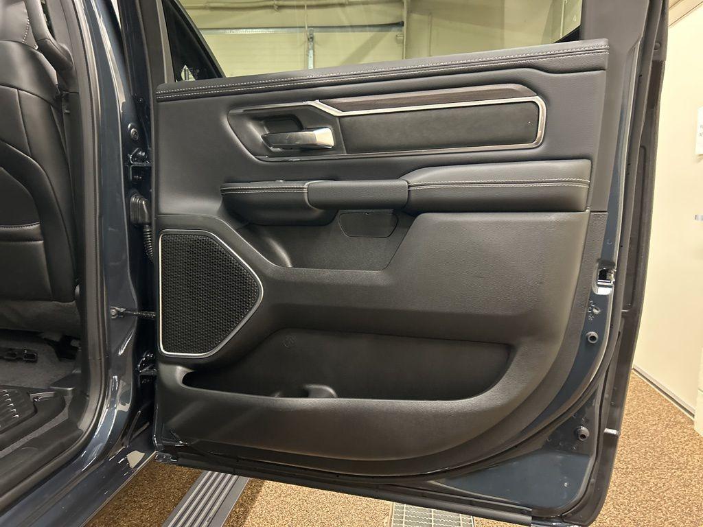 صورة مصغرة 15 لـ 2026 RAM 1500 LARAMIE