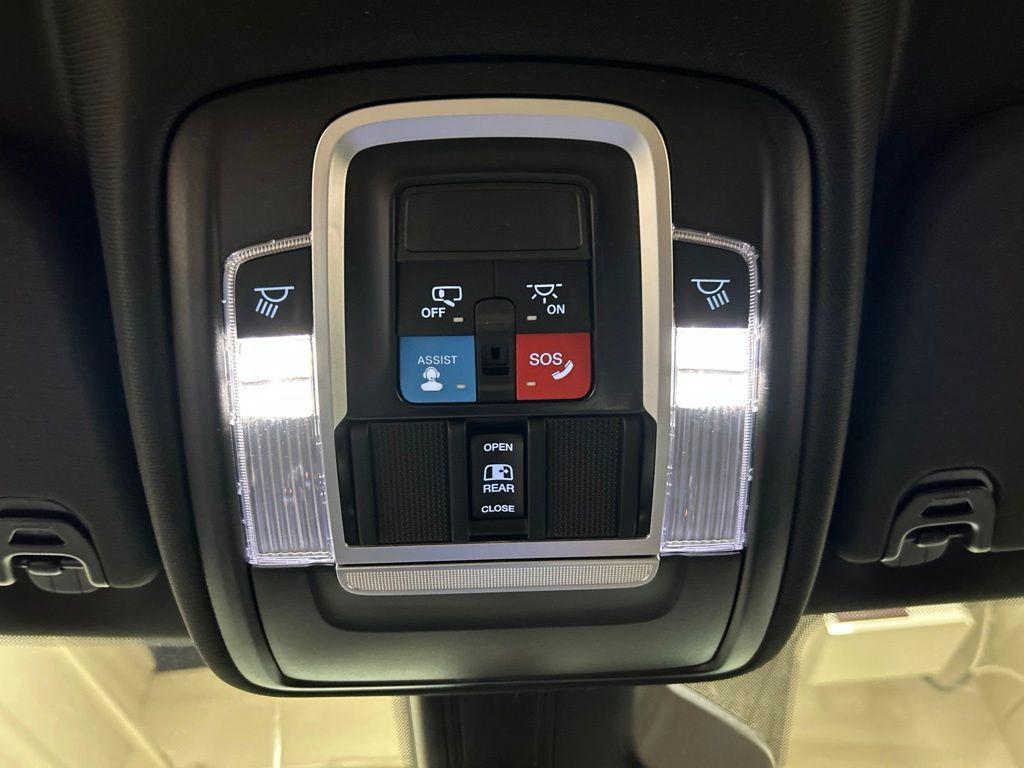 2026 RAM 1500 LARAMIE 缩略图 25