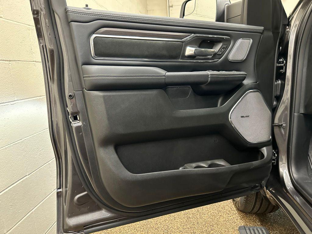 2026 RAM 1500 LARAMIE 缩略图 13