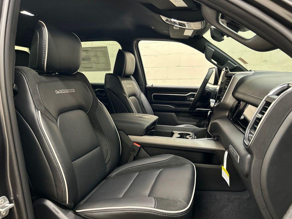 2026 RAM 1500 LARAMIE 照片 10