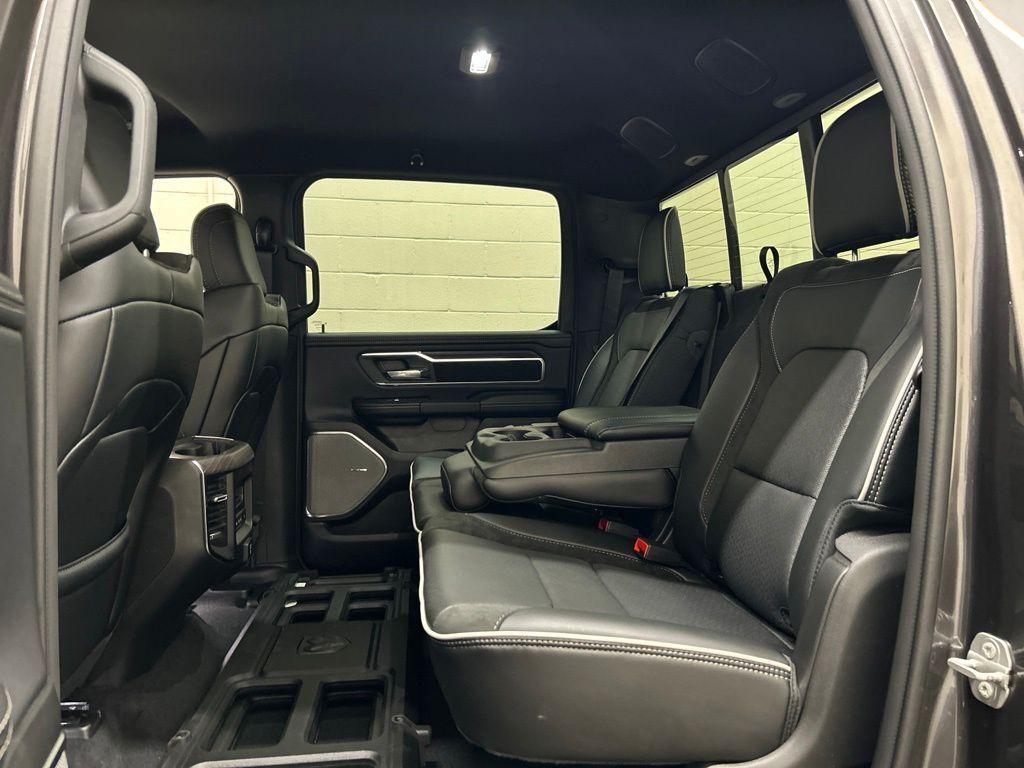 2026 RAM 1500 LARAMIE 照片 8