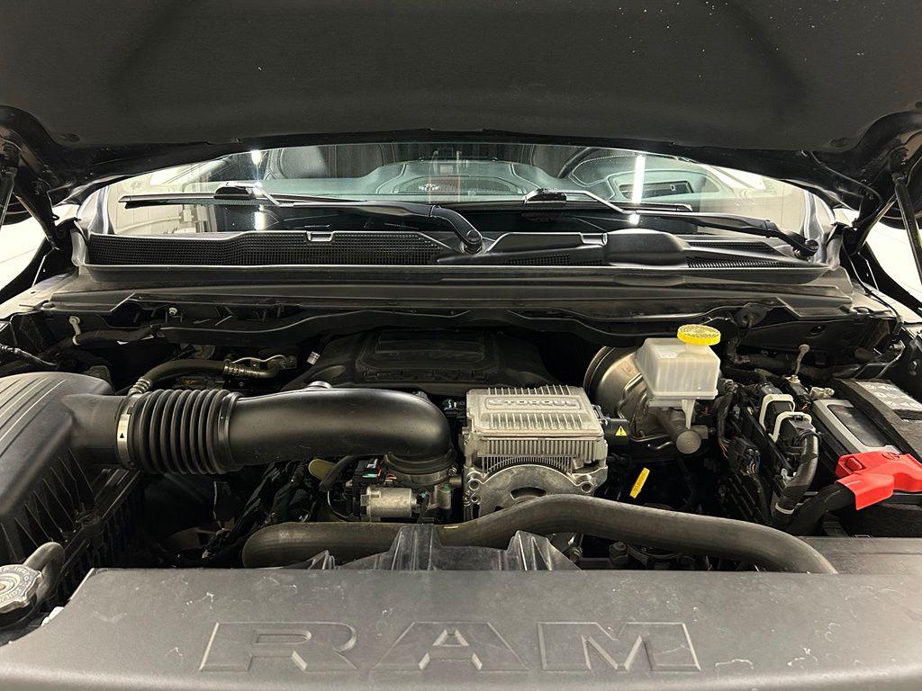 2023 RAM 1500 LIMITED — миниатюра 12
