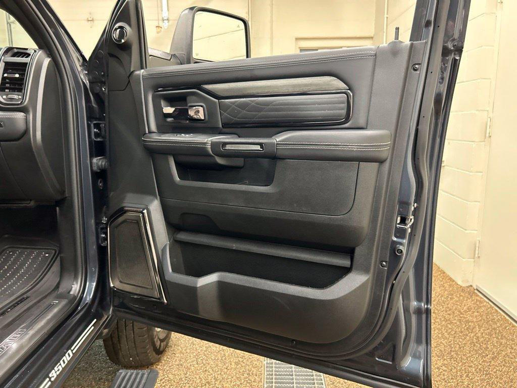 صورة مصغرة 18 لـ 2025 RAM 3500 LIMITED