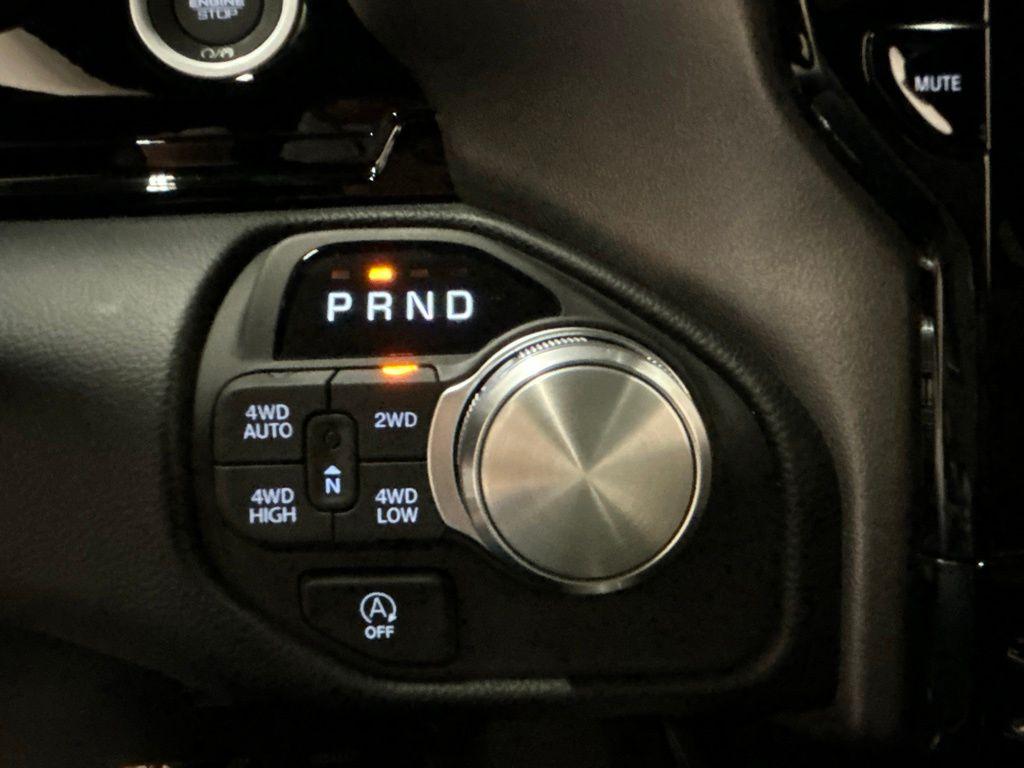 صورة مصغرة 23 لـ 2026 RAM 1500 LARAMIE