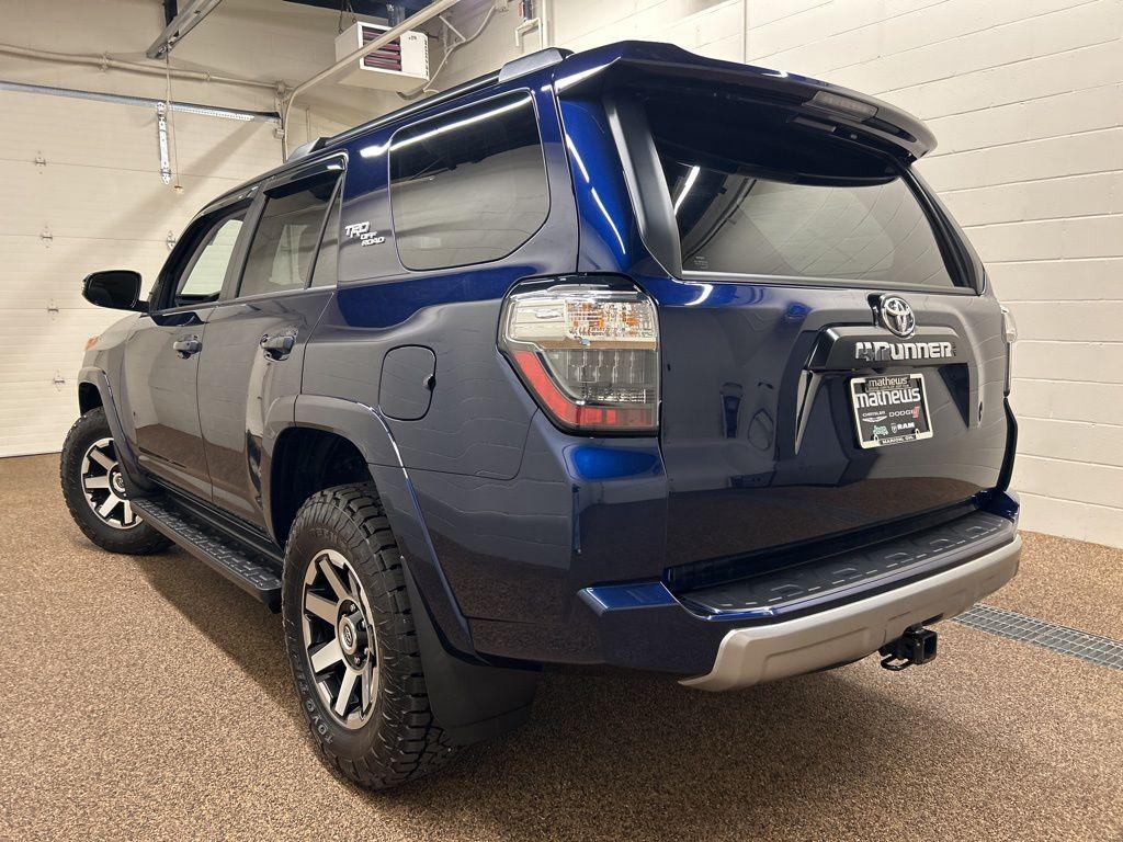 TOYOTA 4RUNNER - 4
