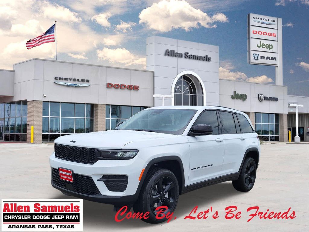 New 2025 Jeep Grand Cherokee Altitude