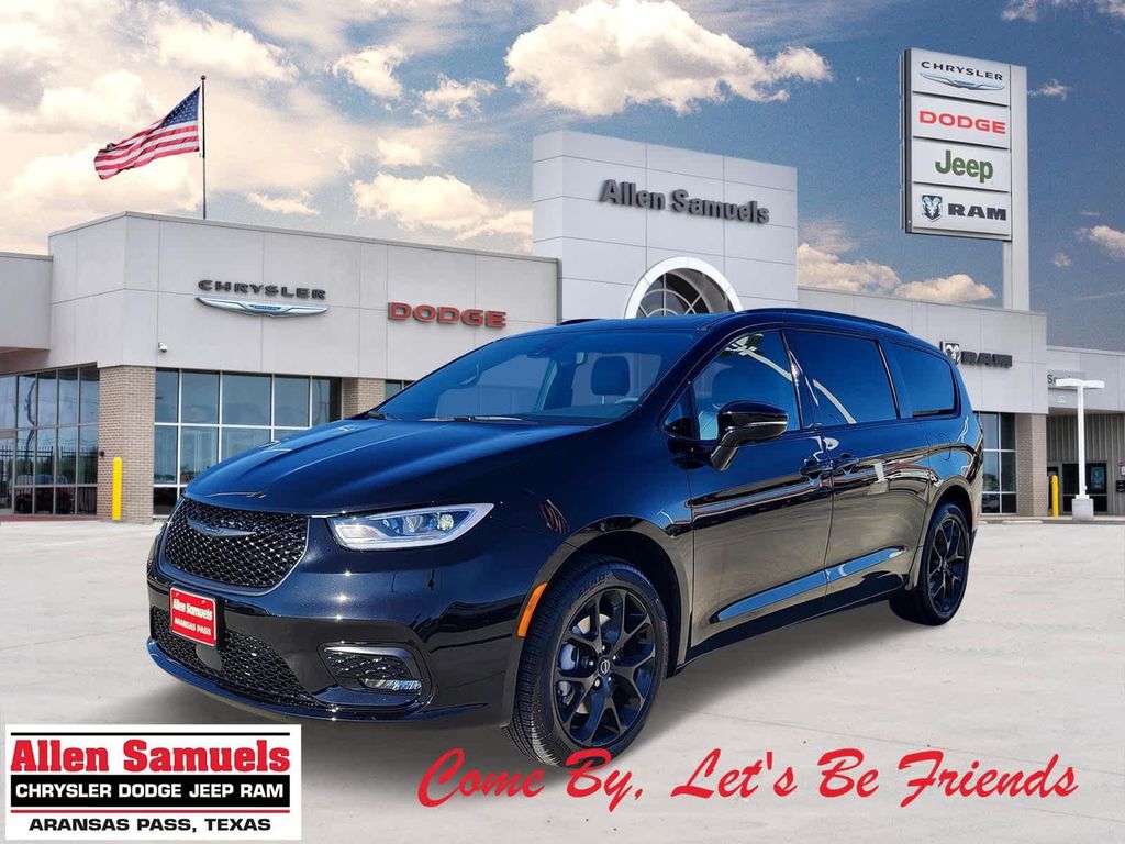 New 2026 Chrysler Pacifica Limited