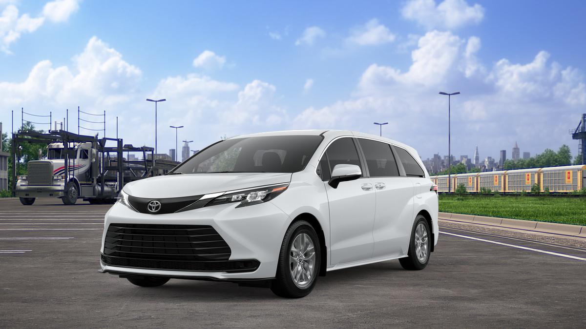 New 2026 Toyota Sienna LE