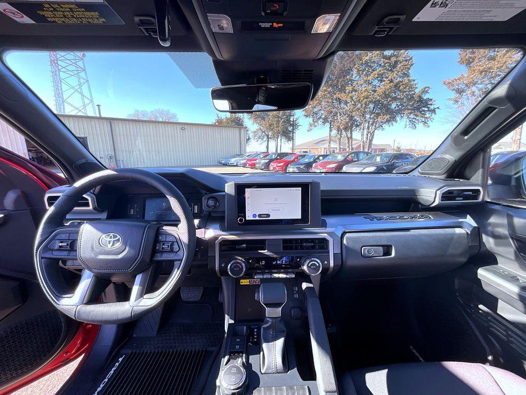 صورة مصغرة 17 لـ 2026 Toyota TACOMA SR5