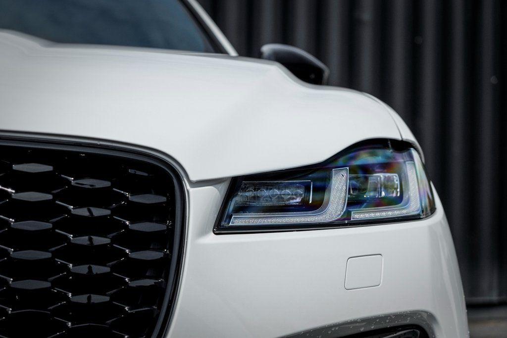 صورة مصغرة 6 لـ 2026 Jaguar F-PACE R-DYNAMIC S P250 AWD AUTOMATIC