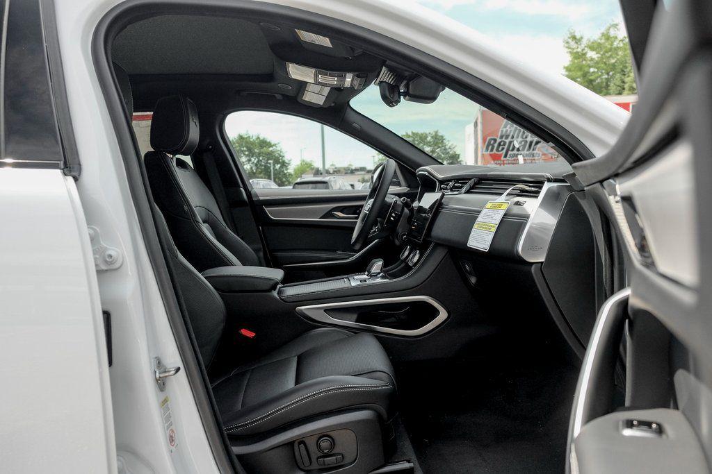 صورة مصغرة 20 لـ 2026 Jaguar F-PACE R-DYNAMIC S P250 AWD AUTOMATIC
