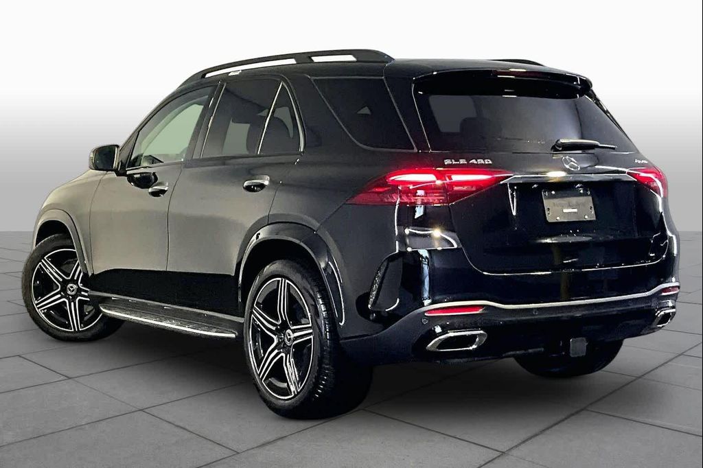 2026 Mercedes-BENZ GLE 照片 3