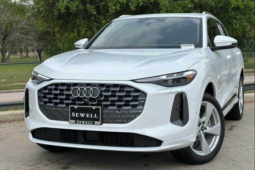 New 2026 Audi Q5 Premium Plus TFSI quattro S tronic