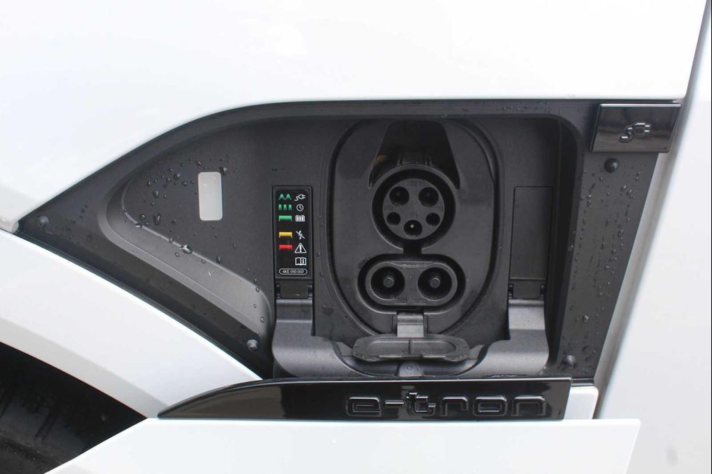 2024 AUDI Q8 E-TRON SPORTBACK PREMIUM PLUS 缩略图 30