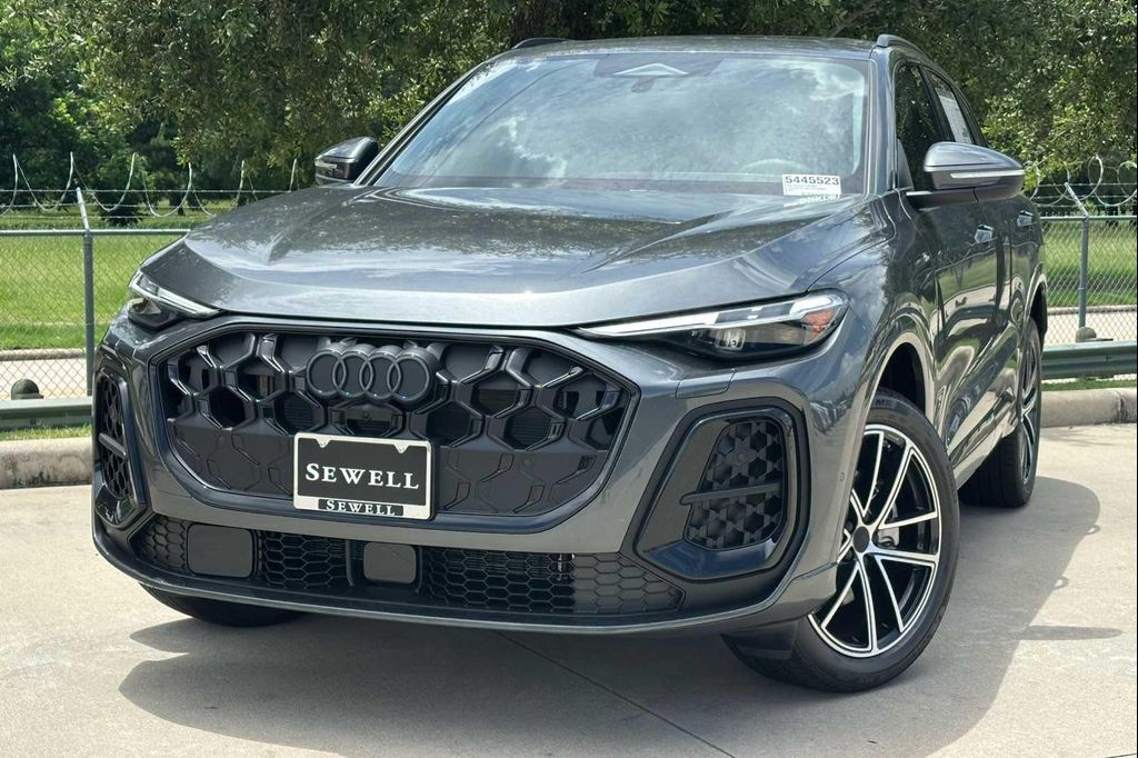 New 2026 Audi Q5 Premium Plus TFSI quattro S tronic