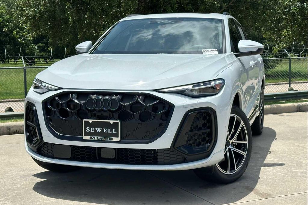 New 2026 Audi Q5 Premium Plus TFSI quattro S tronic