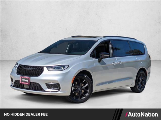 New 2026 Chrysler Pacifica Limited
