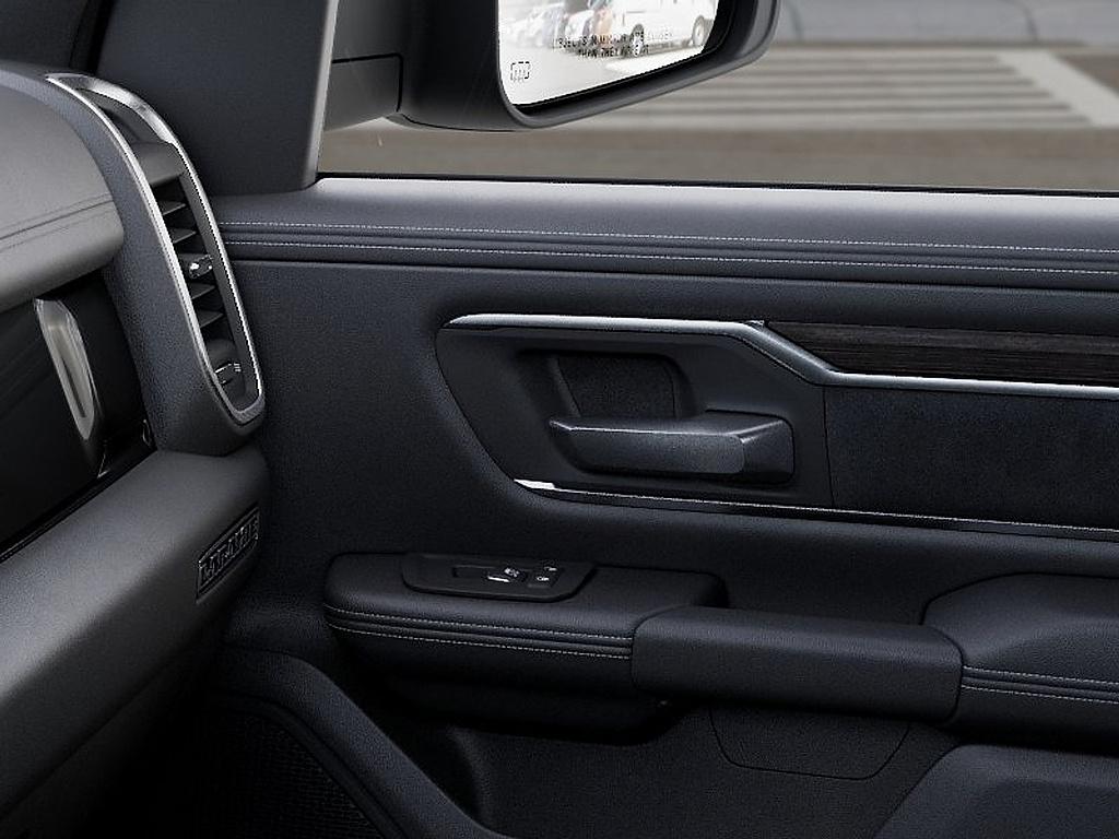 صورة مصغرة 25 لـ 2026 RAM 1500 LARAMIE