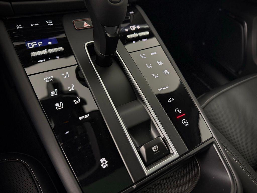 2026 Porsche MACAN 缩略图 26