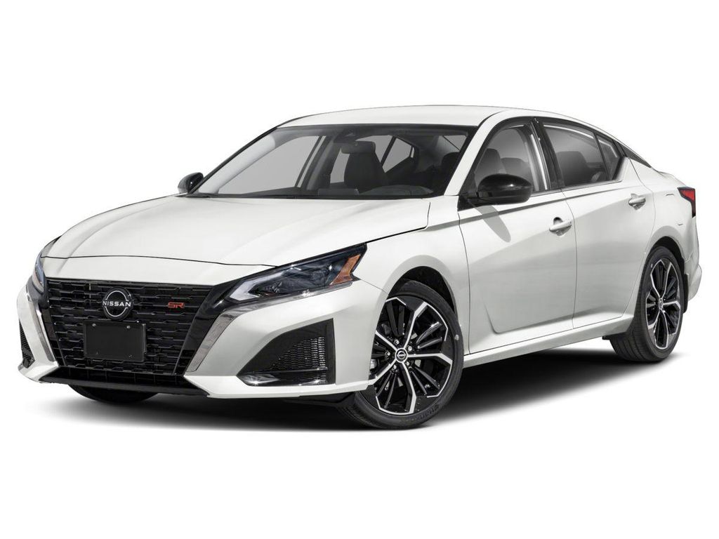 New 2026 Nissan Altima SR FWD